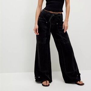 FREE PEOPLE WE THE FREE CRVY Outlaw Wide-Leg Jeans